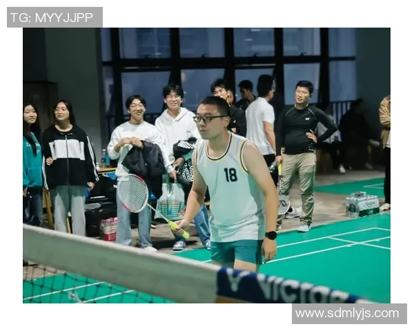 南京羽毛球队在全国团队协作排行榜中荣获第十名展现出强大实力与团队精神